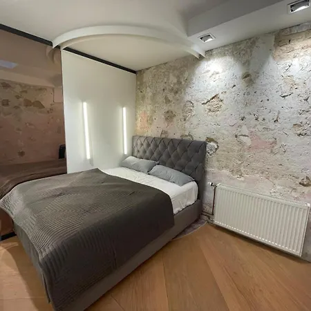 Budget Just For Sleeping - Digital Access Hotel Keulen