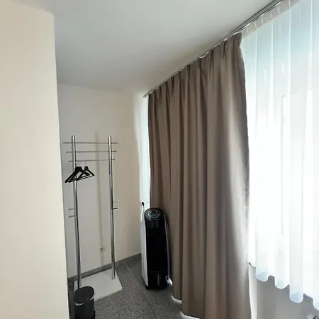 Budget Just For Sleeping - Digital Access Hotel *